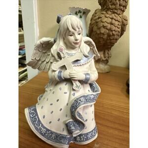 Sarah's‎ Angels 2003 ANGEL WITH CROSS Figurine Linda Mae by Pavillion #02090